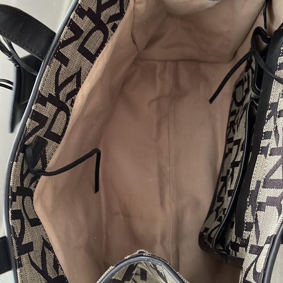 Dkny tote - Picture 5 of 12